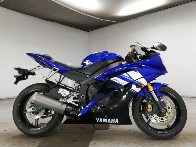 yamaha-bike-yzf-r6-70312365460-1